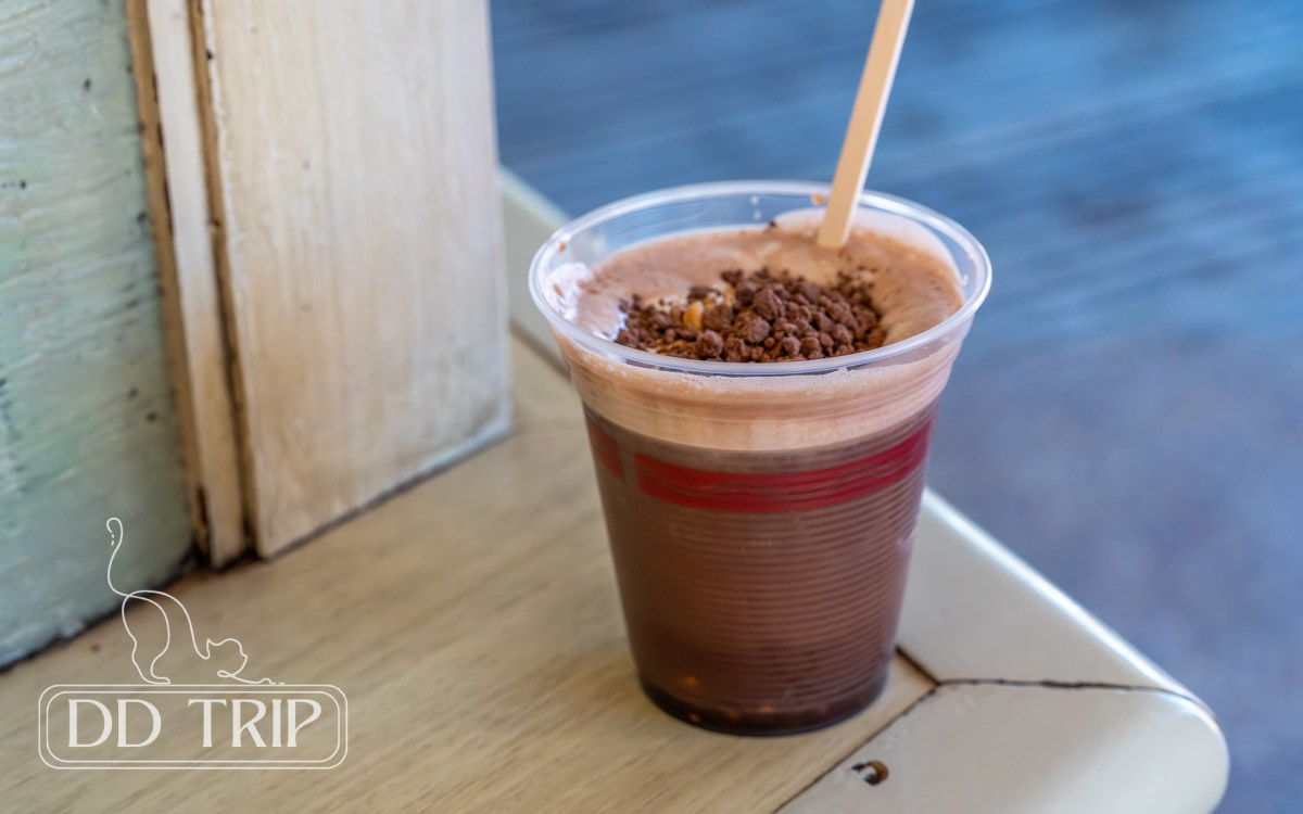 ホットココアカクテル(アマレット、アーモンド)