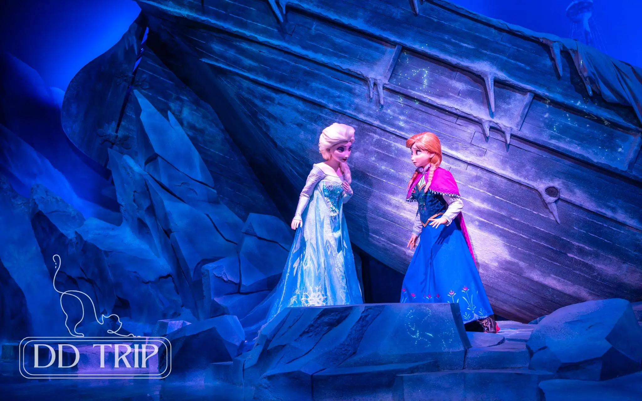 フロアライト　ディズニー　アナと雪の女王　アナ雪 Amazon.co.jp: Lexibook ナイトライト アナと雪の女王 エルサ