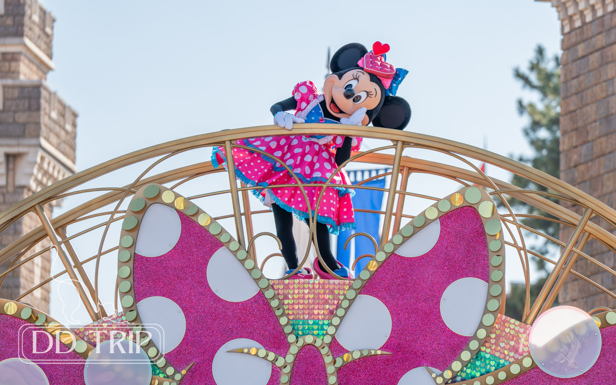 ミニーのファンダーランド(パレード、ミニー)