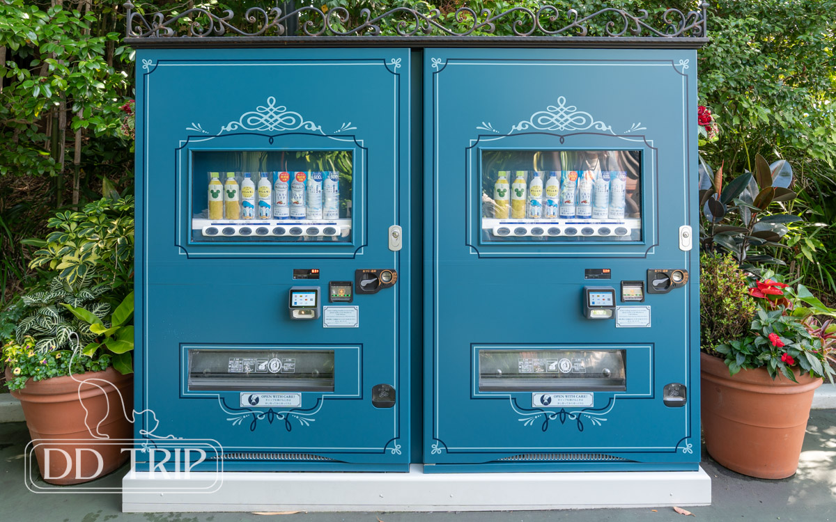 ディズニーランド自動販売機(ル・マルシェブルー横)