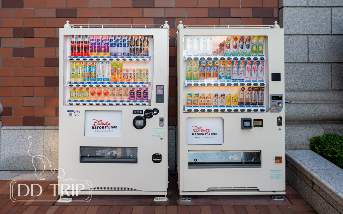 ディズニーランド自動販売機(ディズニーランドステーション駅舎下・西側)